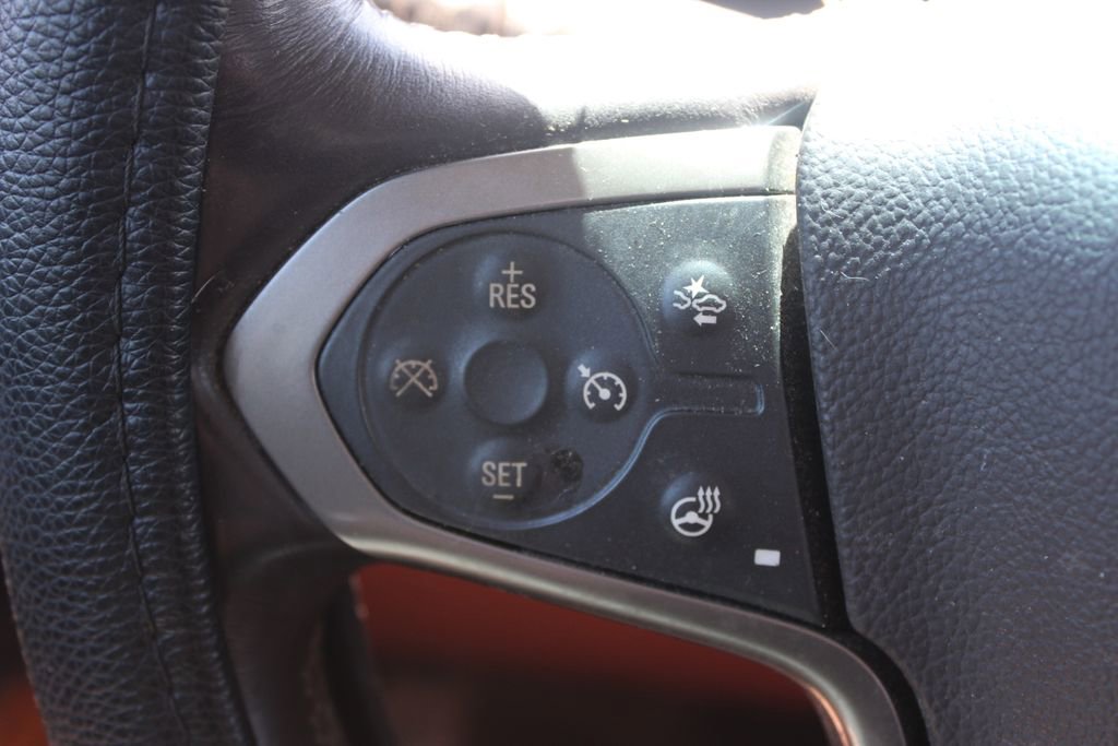 Used 2015 Chevrolet Silverado 2500 High Country w/ High Country Premium Package AWD/4WD image 19