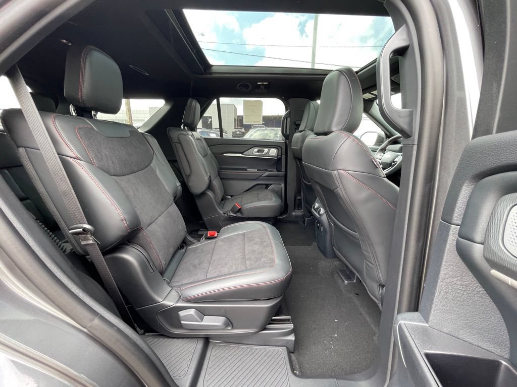 New 2026 Ford Explorer ST w/ Sun And Sound Package AWD/4WD image 27