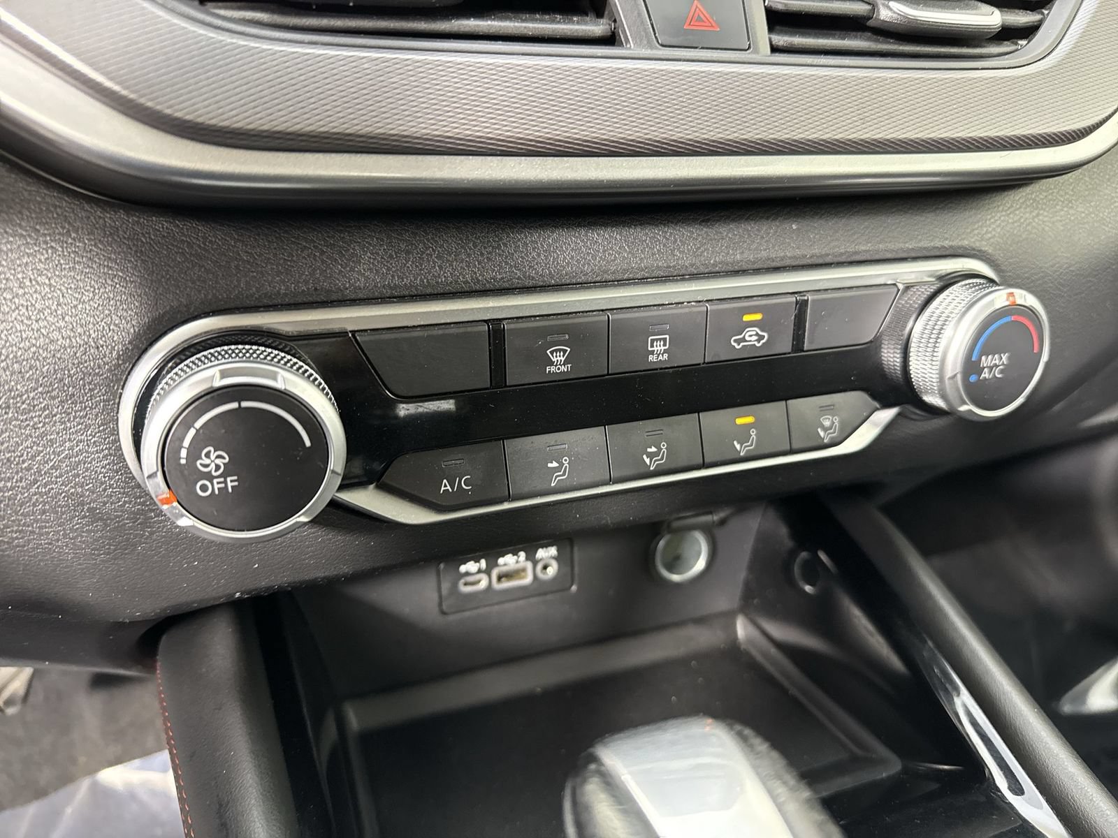 Used 2024 Nissan Altima 2.5 SR FWD image 9