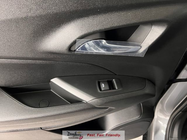 New 2026 Chevrolet Trax LT w/ Midnight Edition FWD image 31