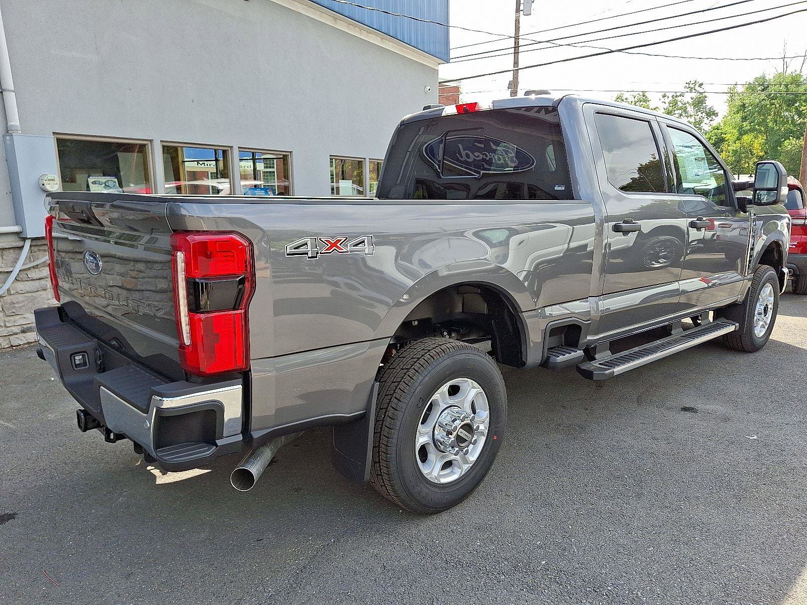 New 2026 Ford F250 XLT w/ 360-Degree Camera Package AWD/4WD image 5