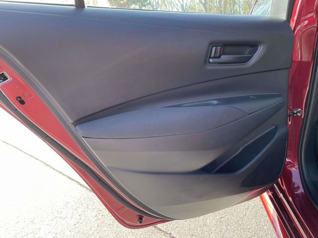 Used 2025 Toyota Corolla LE FWD image 15