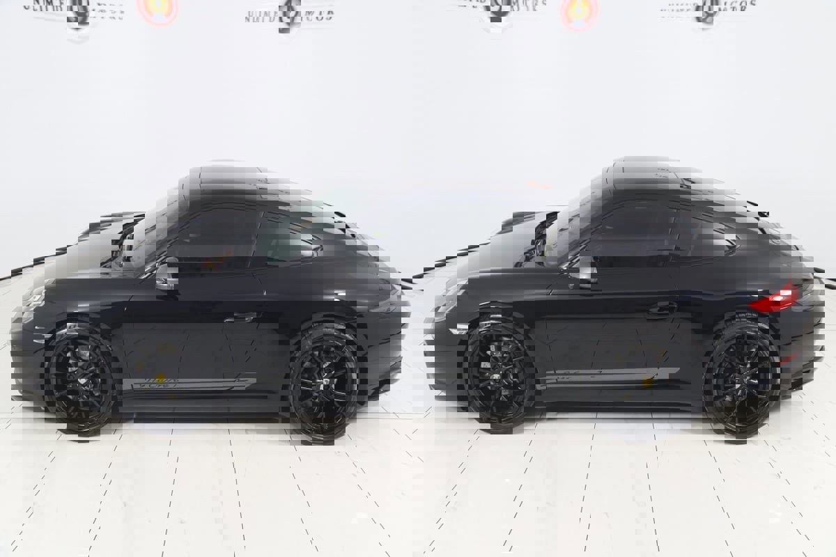 Used 2019 Porsche 911 Carrera T w/ Carrera T Interior Package image 33