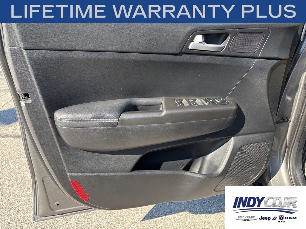 Used 2018 Kia Sportage LX w/ LX Popular Package AWD/4WD image 8