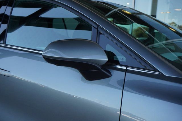 New 2025 Chevrolet Equinox EV LT FWD image 12