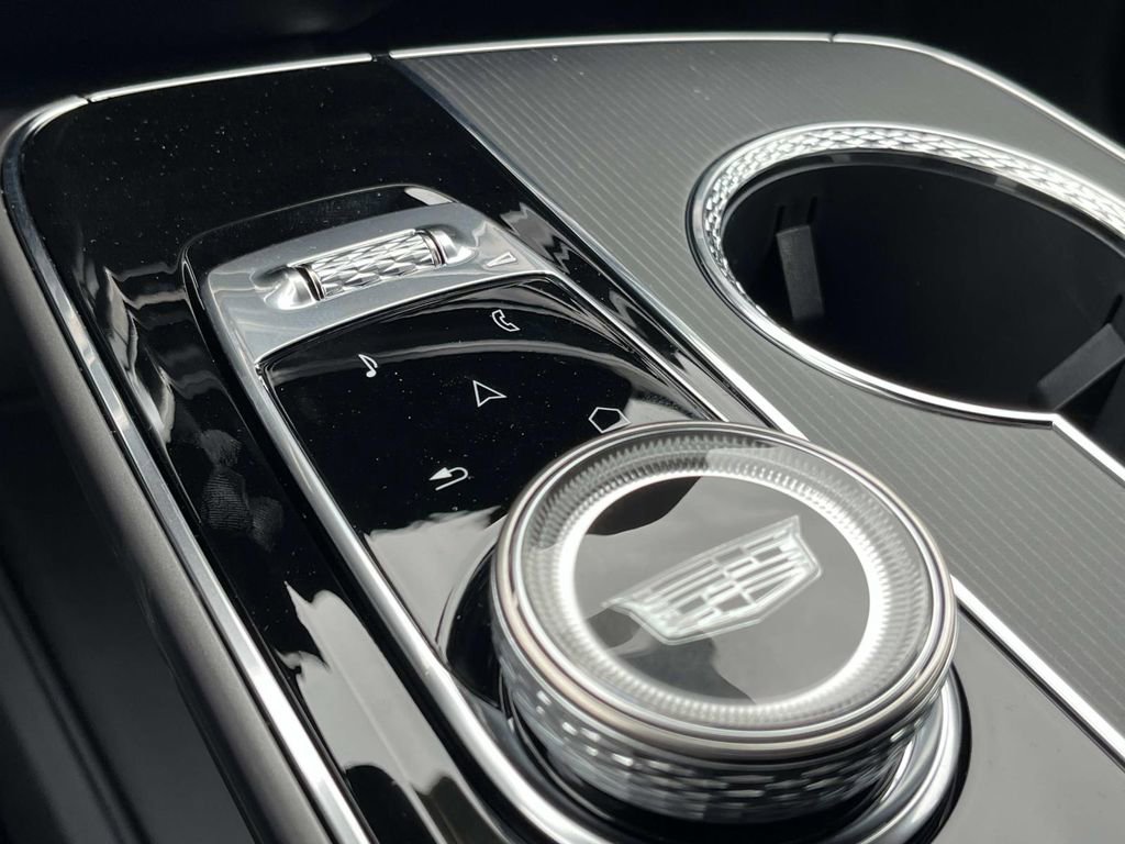 New 2026 Cadillac Lyriq Premium Luxury image 32