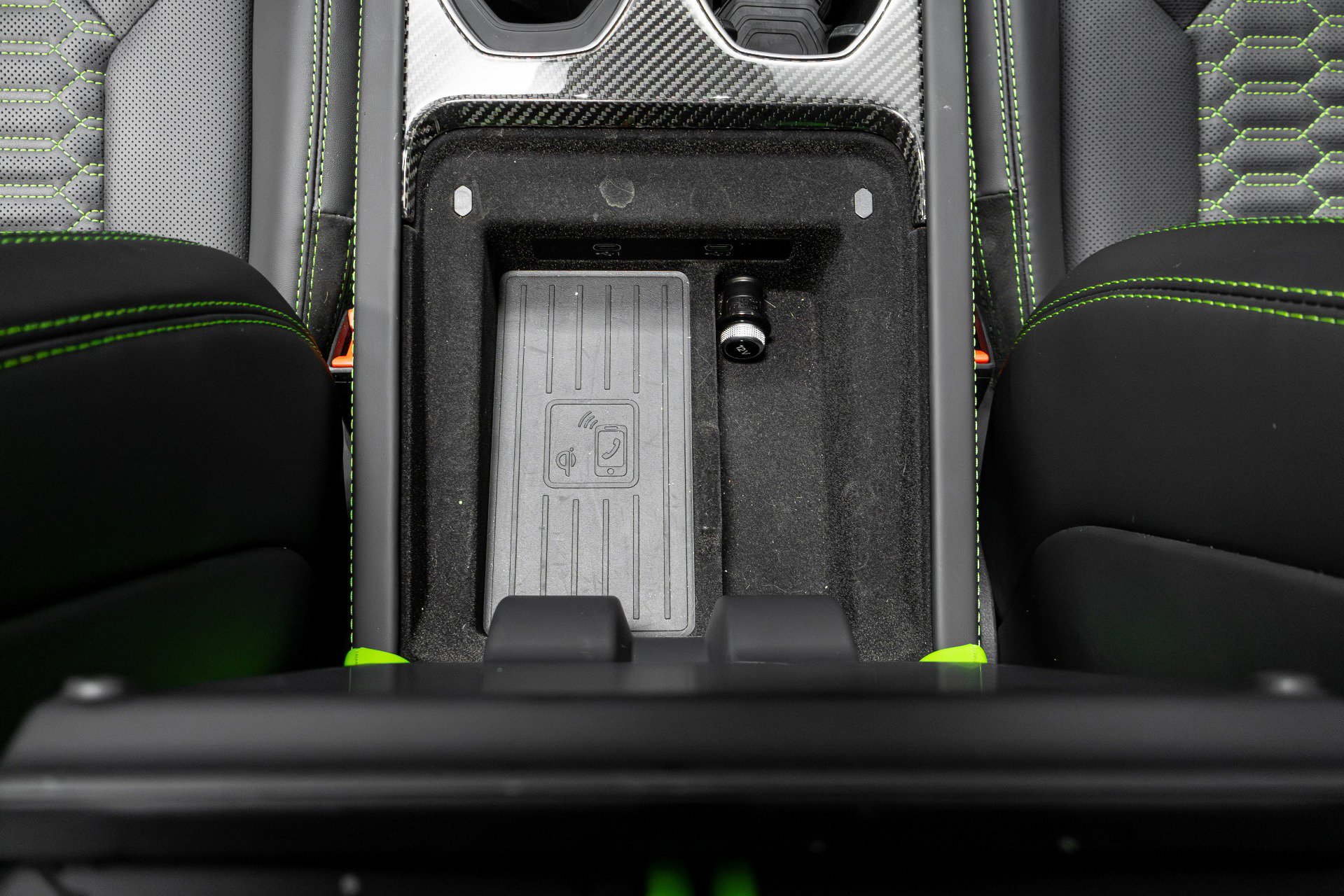 Used 2022 Lamborghini Urus image 34