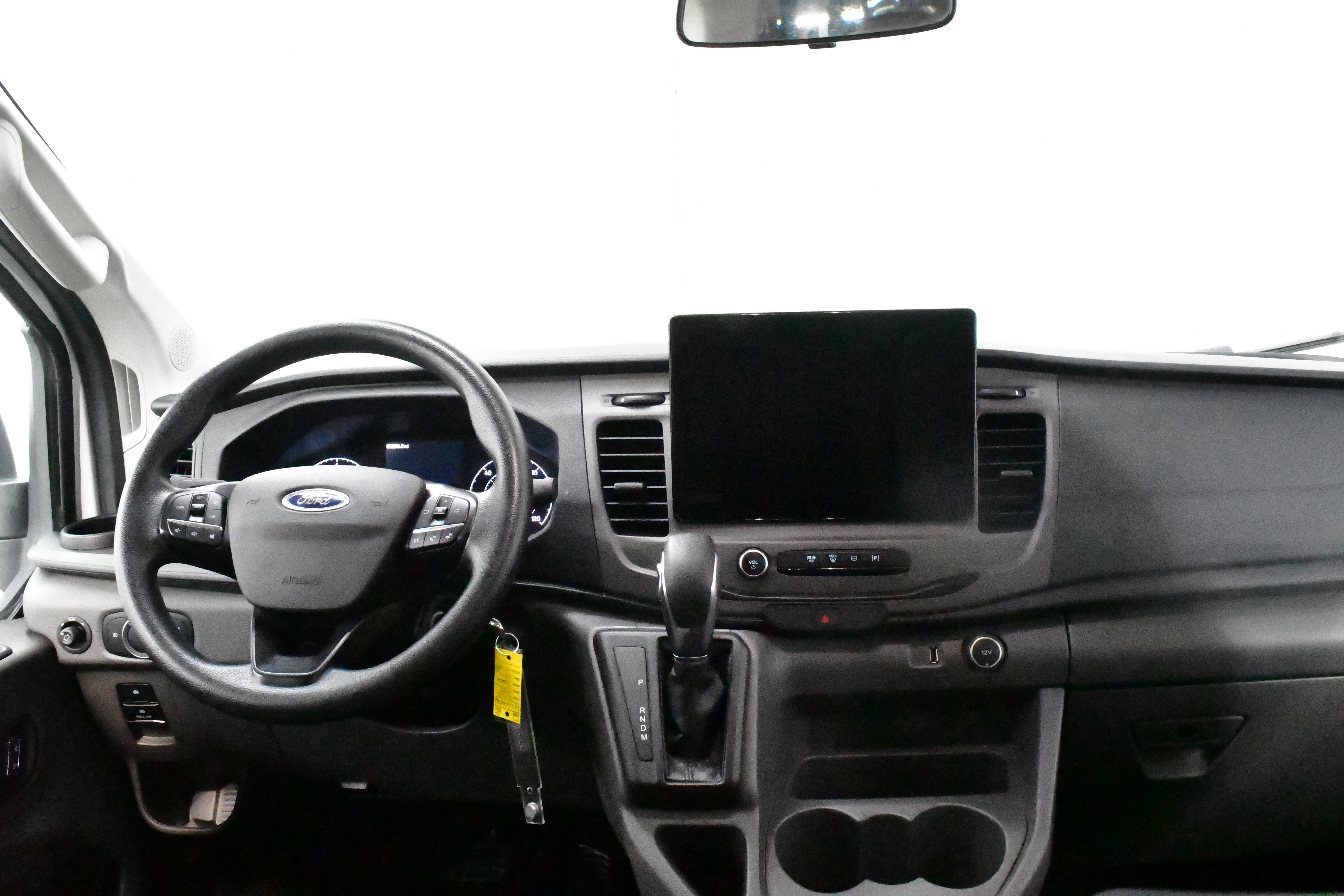 Used 2023 Ford Transit 350 XLT image 14