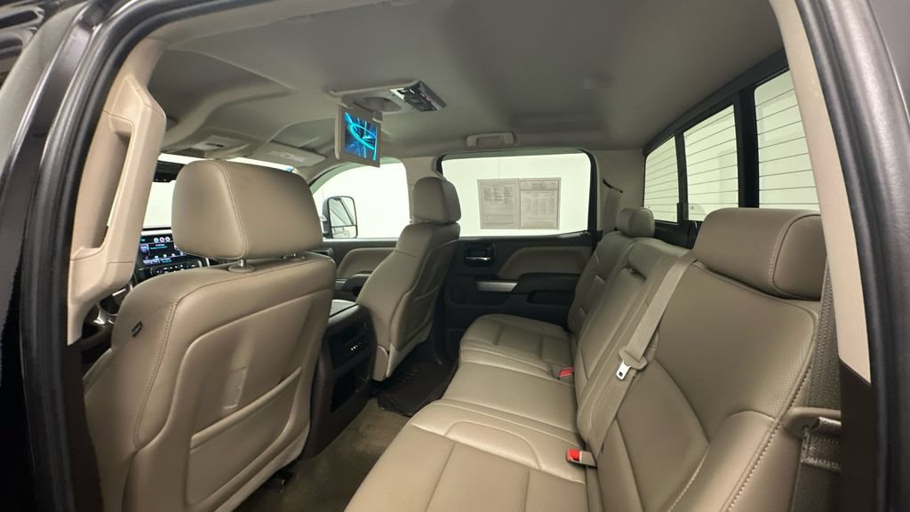 Used 2015 Chevrolet Silverado 2500 LTZ w/ Duramax Plus Package AWD/4WD image 2