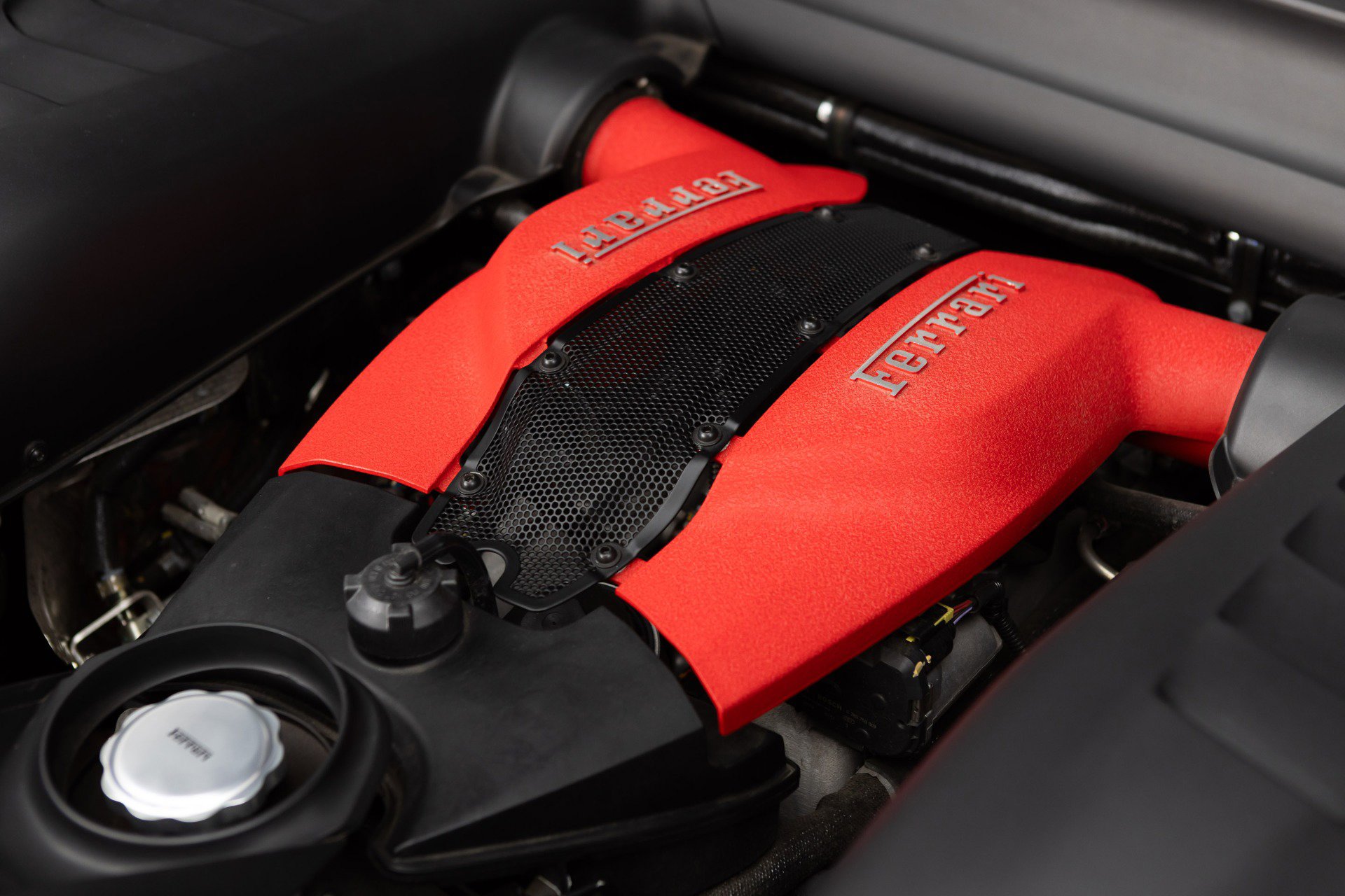 Certified 2020 Ferrari F8 Tributo image 91