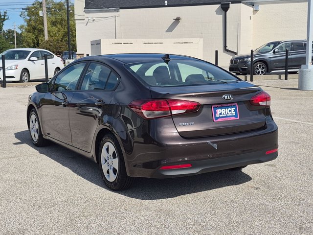 Used 2017 Kia Forte LX FWD image 8