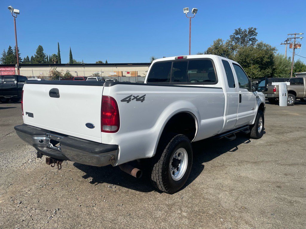 Used 2004 Ford F350 XLT AWD/4WD image 4