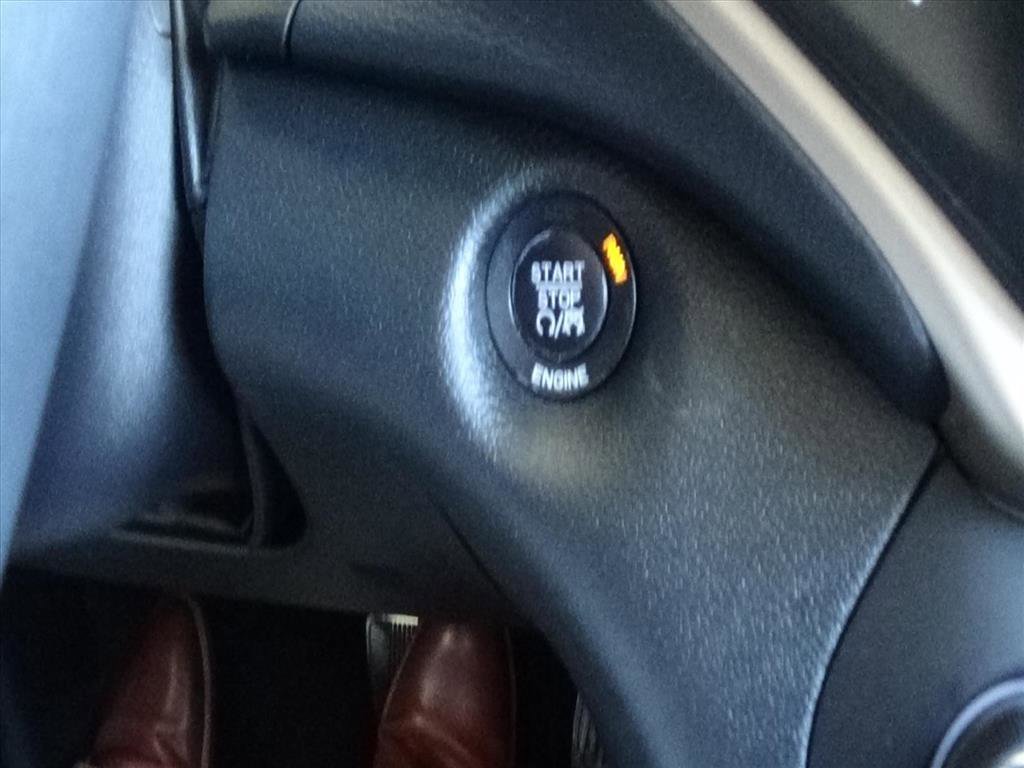 Used 2015 Jeep Cherokee Latitude w/ Comfort/Convenience Group image 25