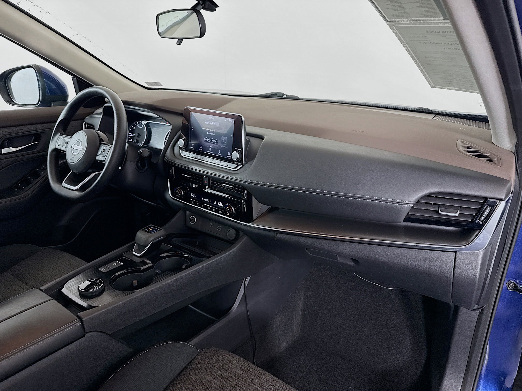 Used 2022 Nissan Rogue SV AWD/4WD image 25