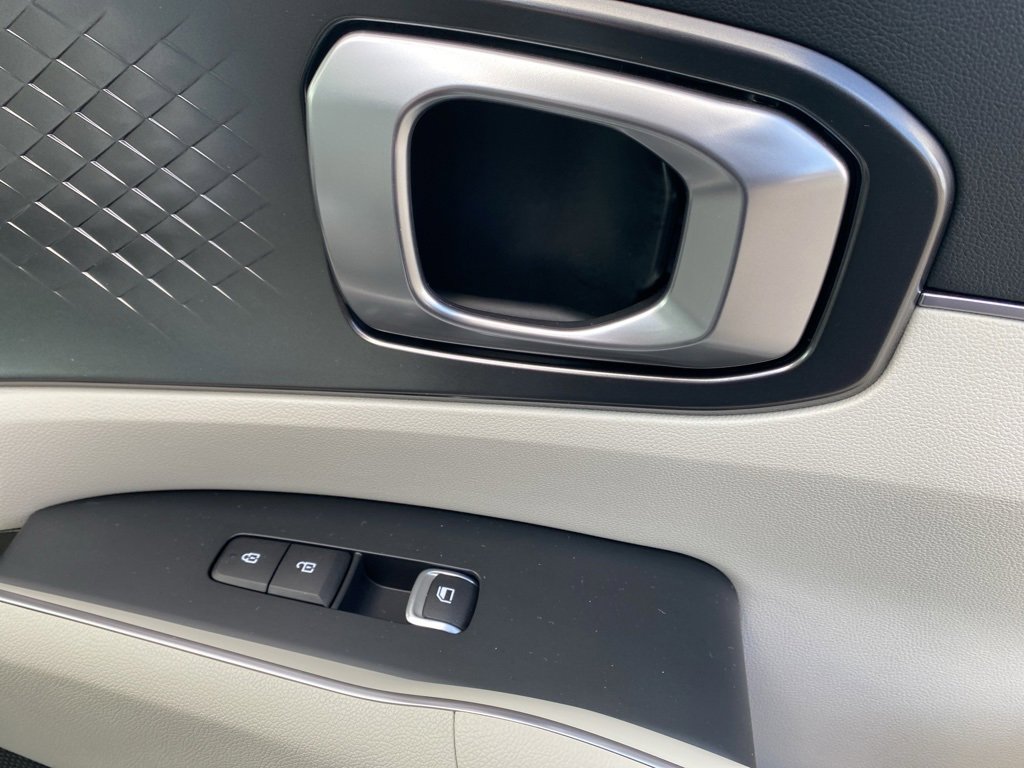 Used 2022 Kia Sorento EX w/ Panoramic Sunroof Package image 12