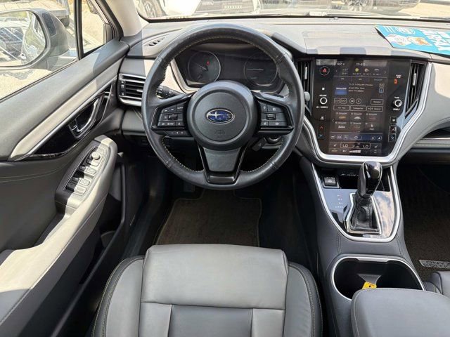 Used 2025 Subaru Outback Onyx Edition AWD/4WD image 23