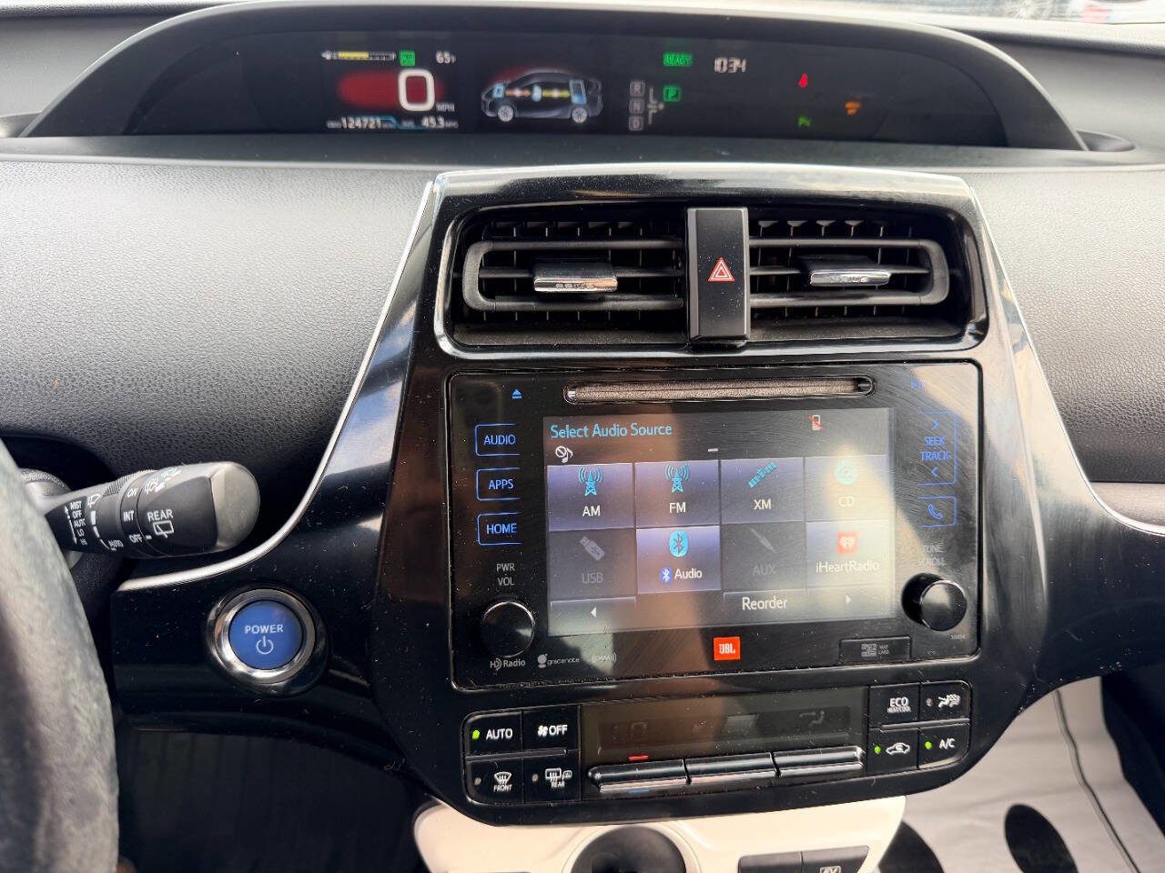 Used 2016 Toyota Prius Four w/ Advanced Technology Package image 31