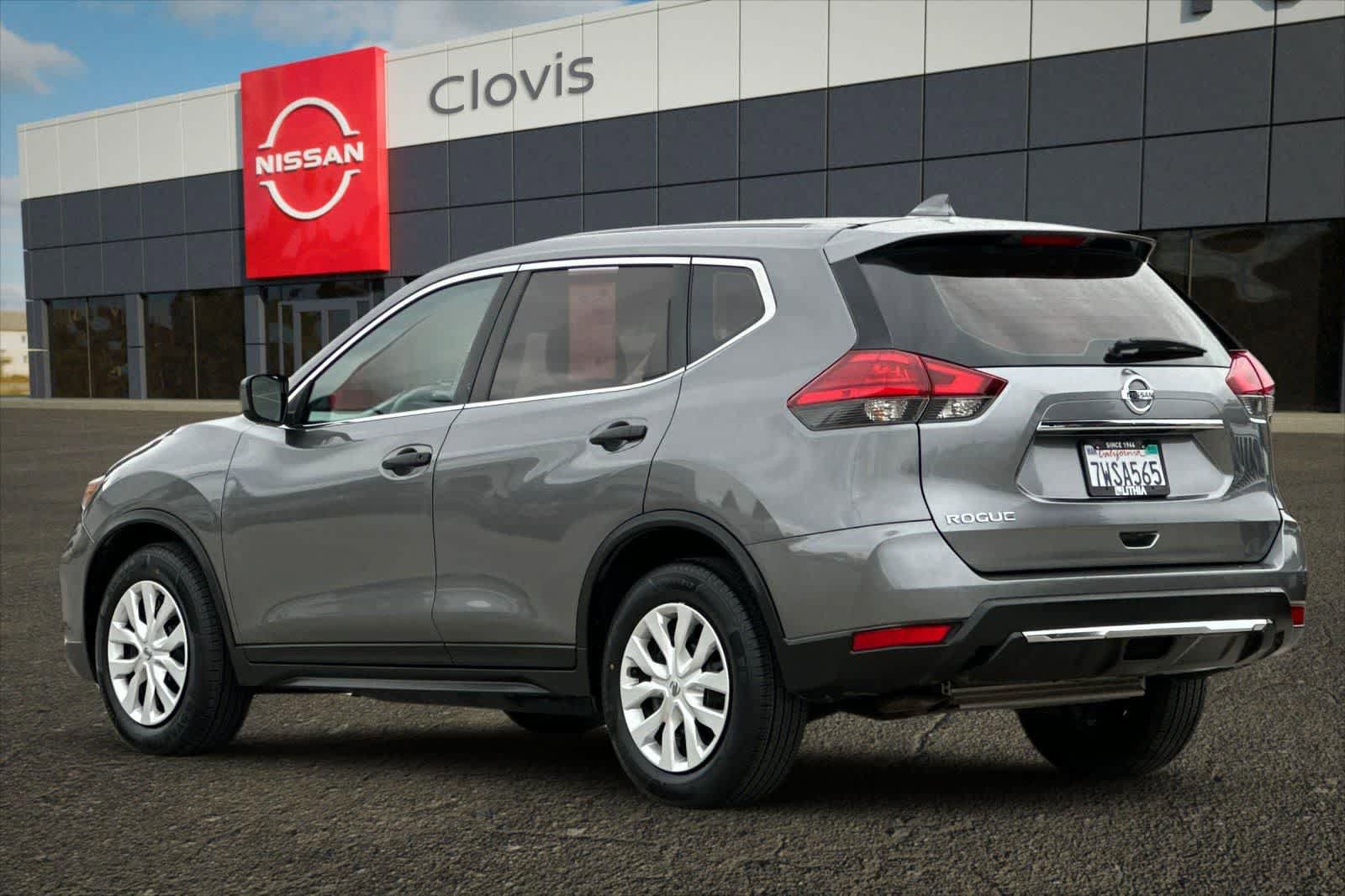 Used 2017 Nissan Rogue S FWD image 7