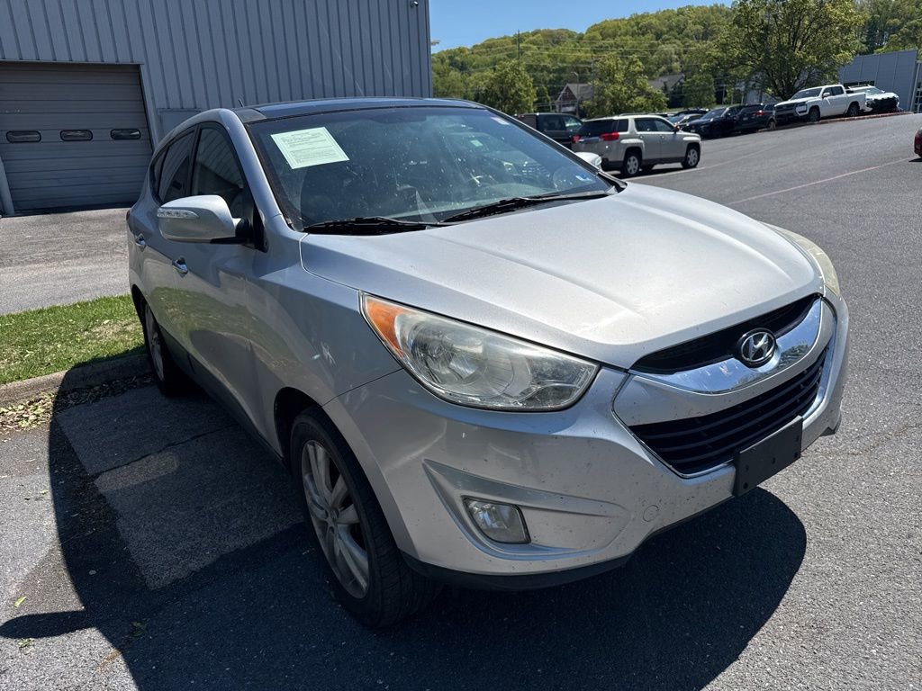 Used 2013 Hyundai Tucson Limited w/ Premium Pkg AWD/4WD image 1