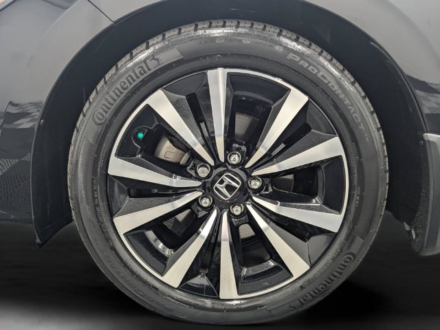 Used 2024 Honda Civic EX-L image 10