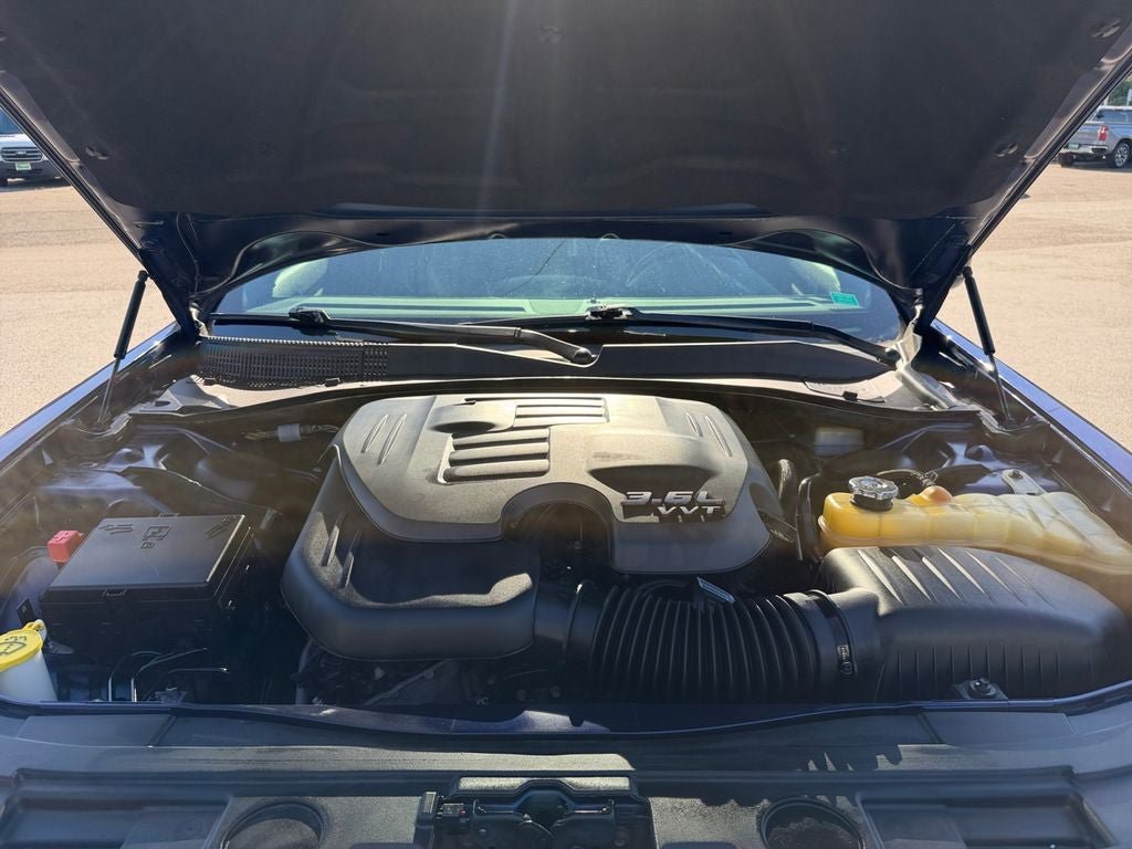 Used 2014 Chrysler 300 S RWD image 29