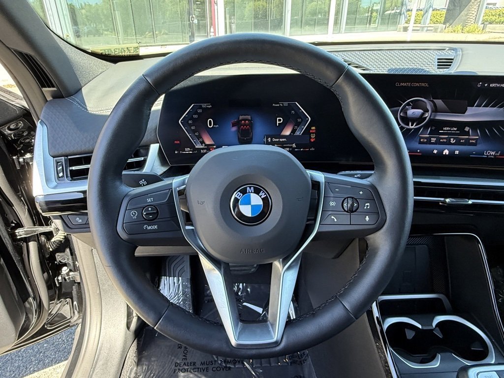 Used 2025 BMW X2 xDrive28i w/ Technology Package image 24