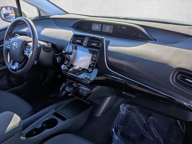 Used 2022 Toyota Prius LE image 19