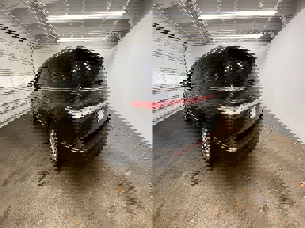 Used 2024 Lincoln Navigator L Premiere image 4