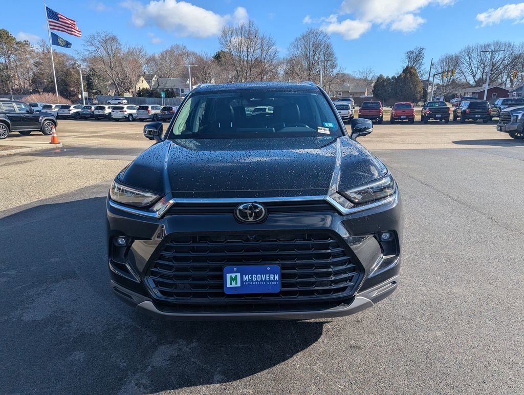 Used 2026 Toyota Grand Highlander Limited image 9