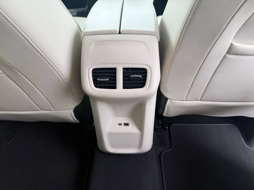 Used 2022 Buick Envision Essence w/ Technology Package I FWD image 17