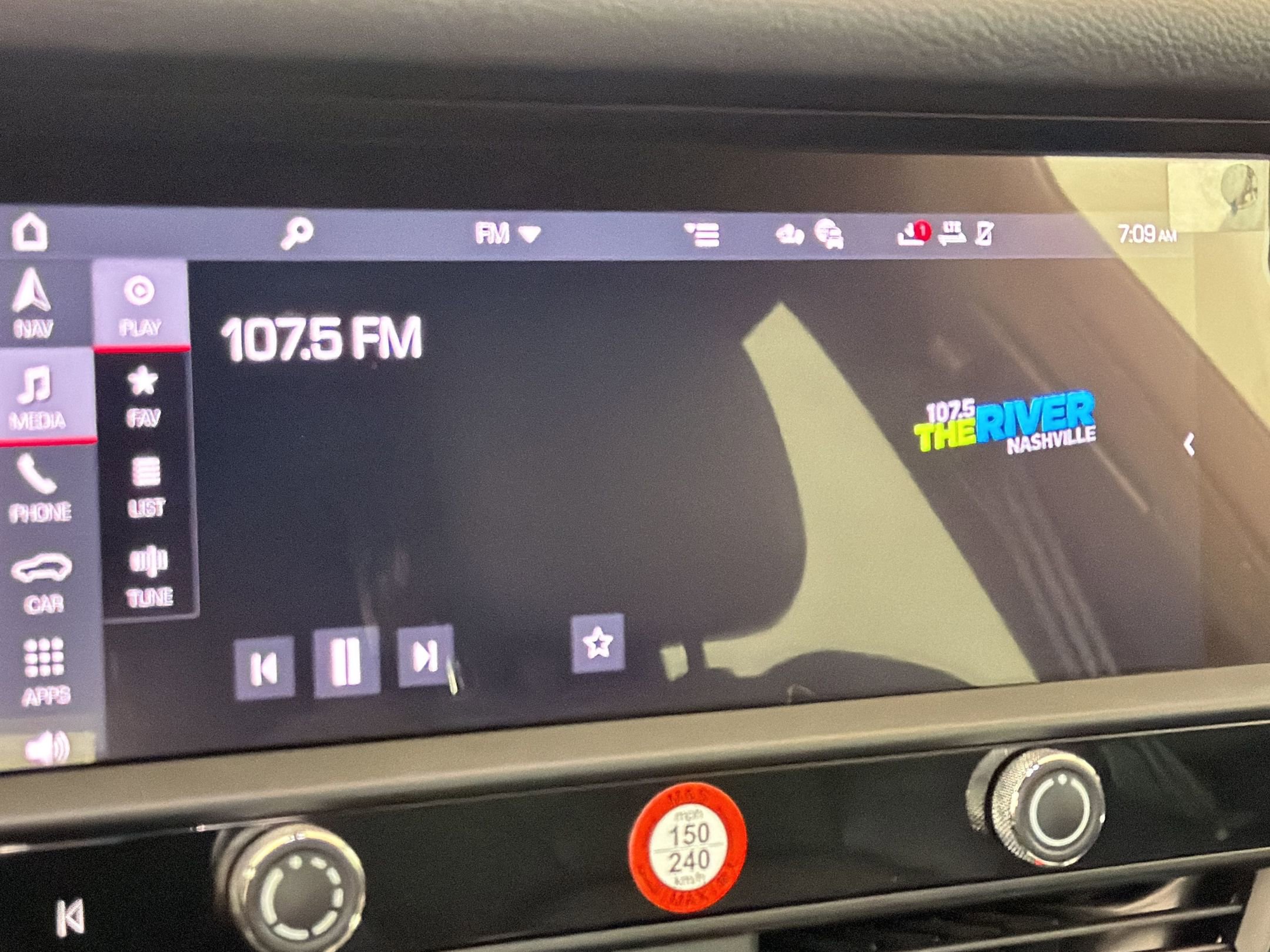 Used 2025 Porsche Macan image 27