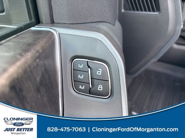New 2025 Ford F250 Lariat w/ Lariat Ultimate Package image 17