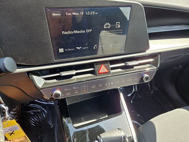 New 2026 Kia Niro LX FWD image 9