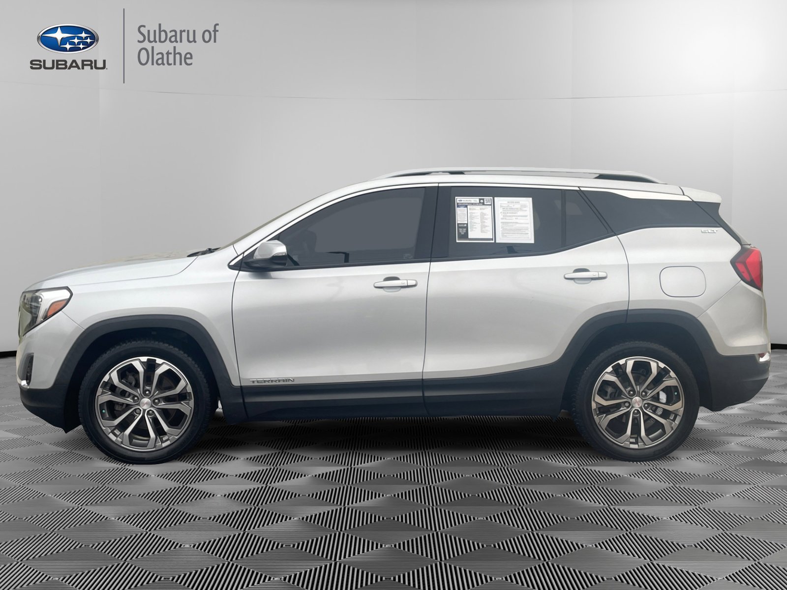 Used 2018 GMC Terrain SLT w/ Preferred Package image 7