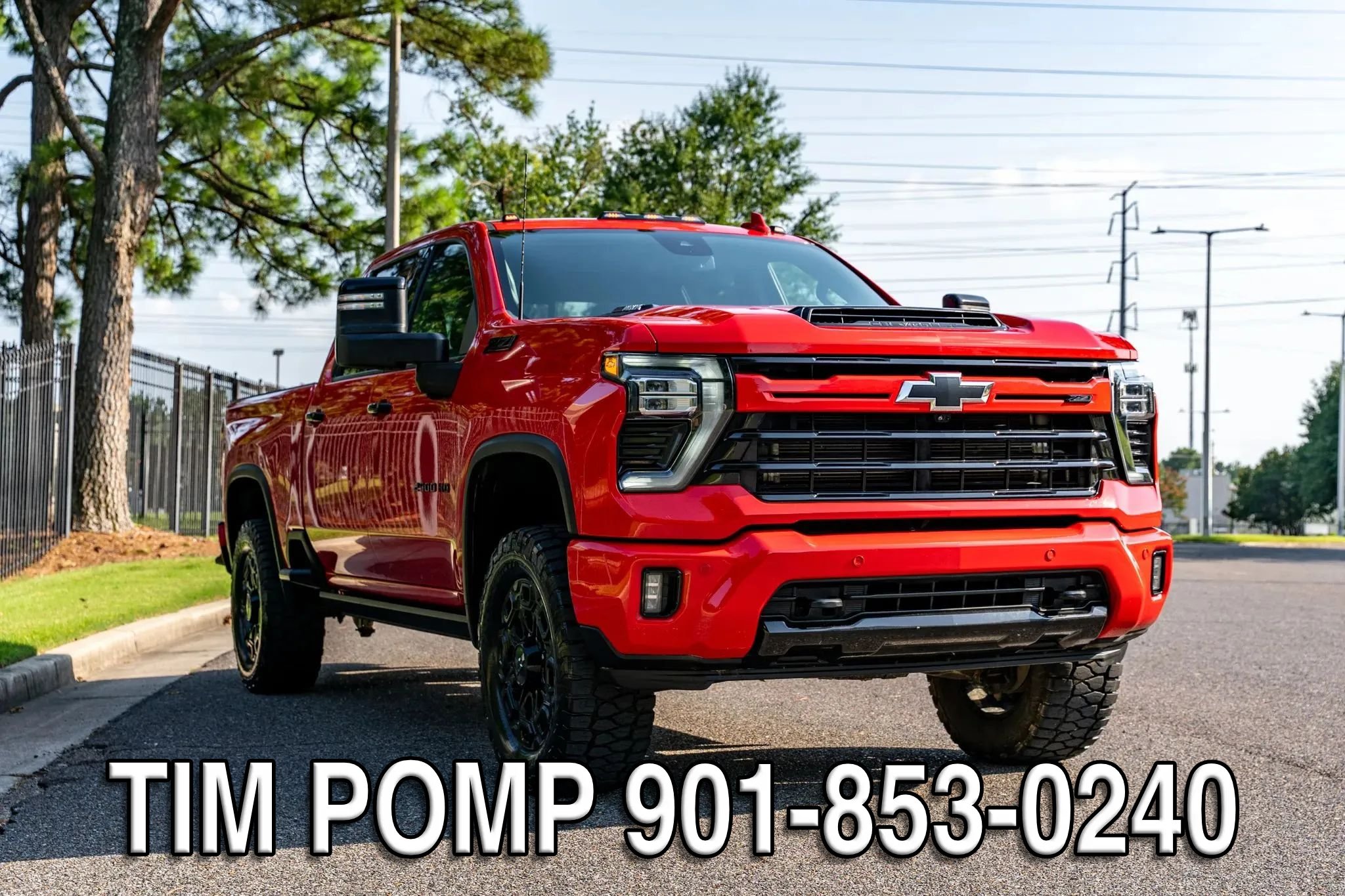 Used 2024 Chevrolet Silverado 2500 LTZ w/ LTZ Plus Package AWD/4WD image 3