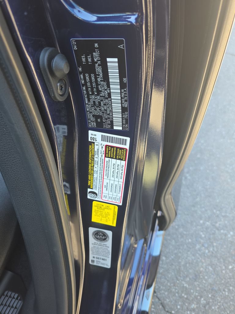 Used 2021 Toyota Sienna Platinum FWD image 29