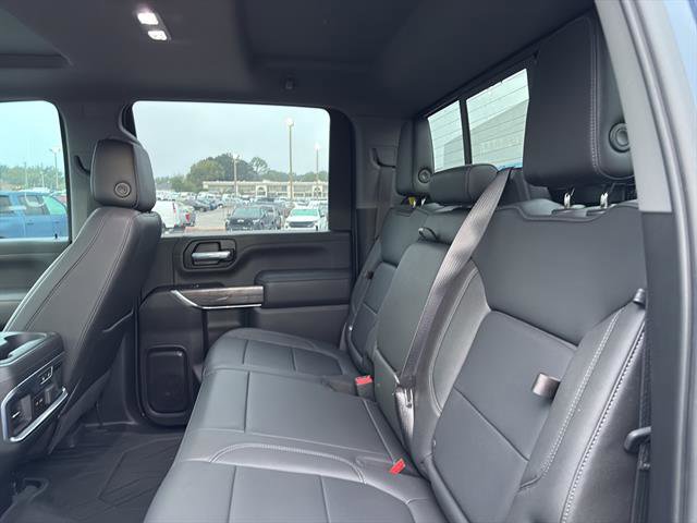 Used 2022 Chevrolet Silverado 2500 LTZ w/ LTZ Plus Package image 12