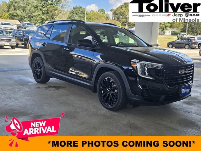 Used 2022 GMC Terrain SLE w/ Driver Convenience Package