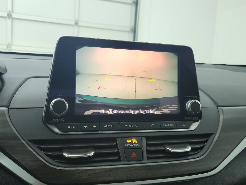 Used 2025 Nissan Altima 2.5 SV FWD image 27