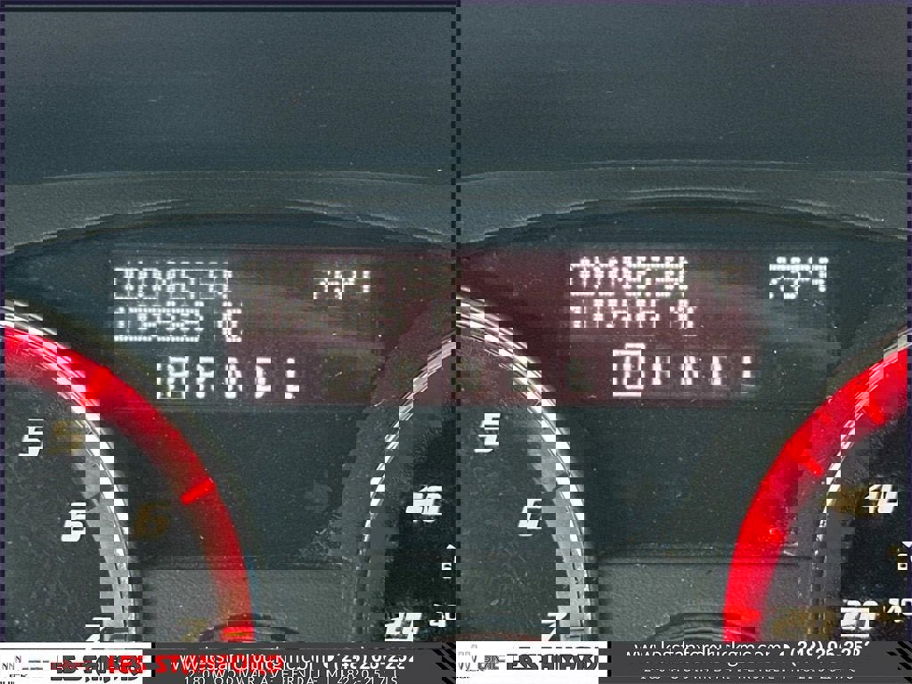 Used 2011 GMC Acadia SLE image 23