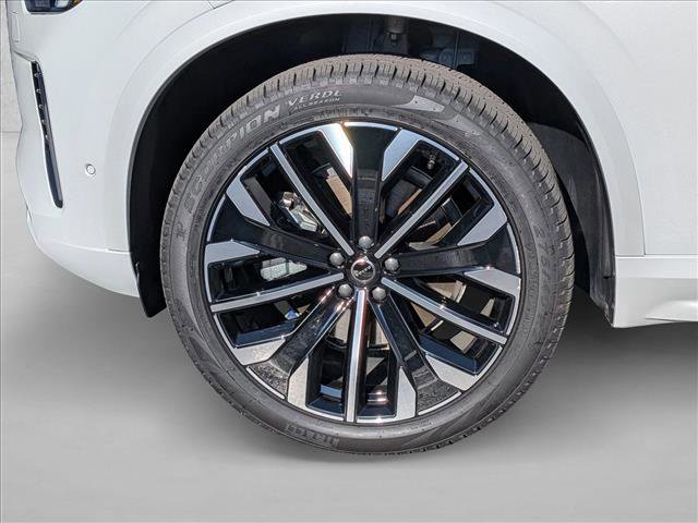 Certified 2025 Volvo XC90 B6 Plus w/ Protection Package Premier image 10