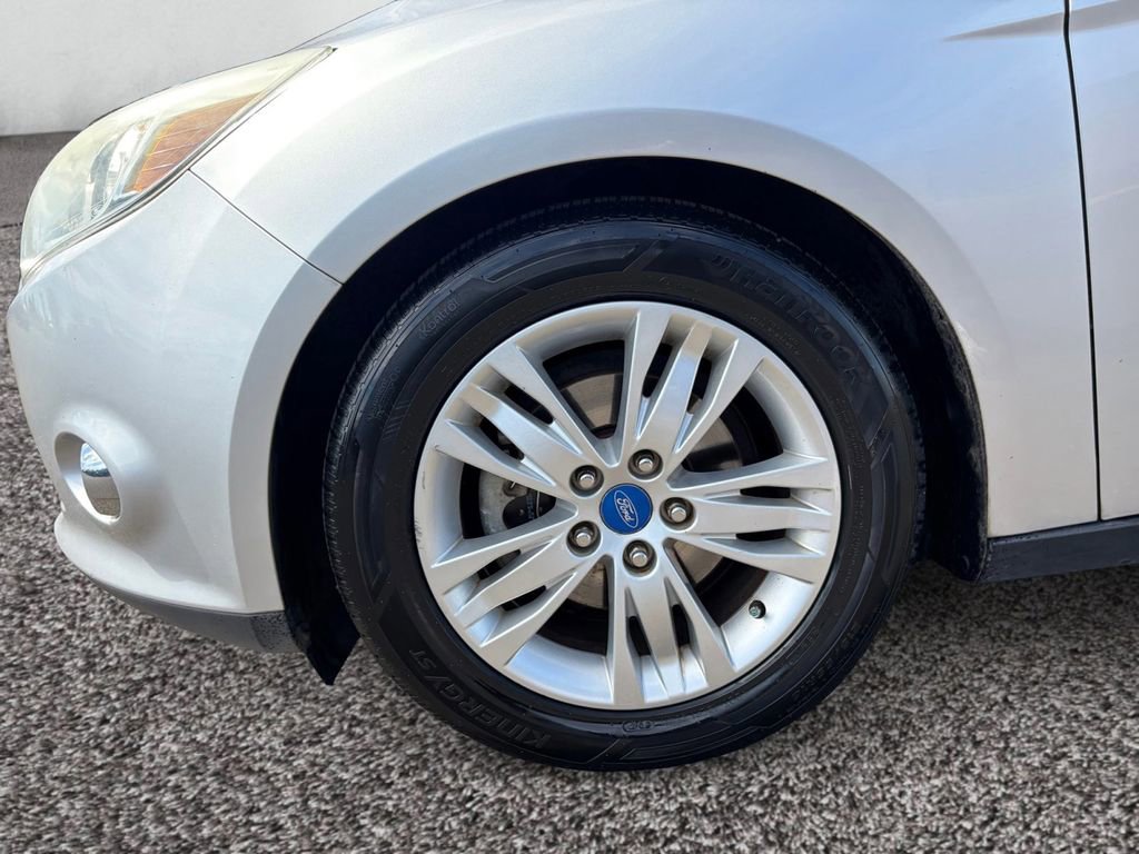 Used 2012 Ford Focus SEL image 8