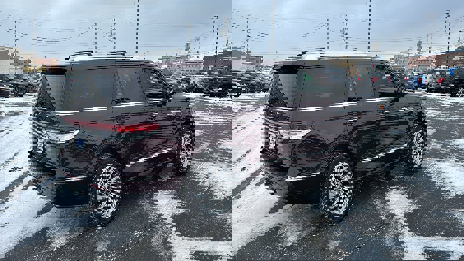 Used 2023 Lincoln Navigator Reserve w/ Equipment Group 201A image 7