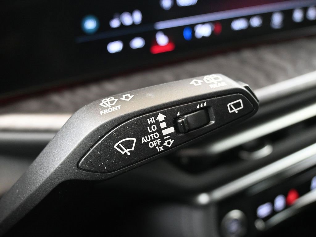 Used 2025 Audi Q5 2.0T Premium Plus w/ Premium Plus image 28