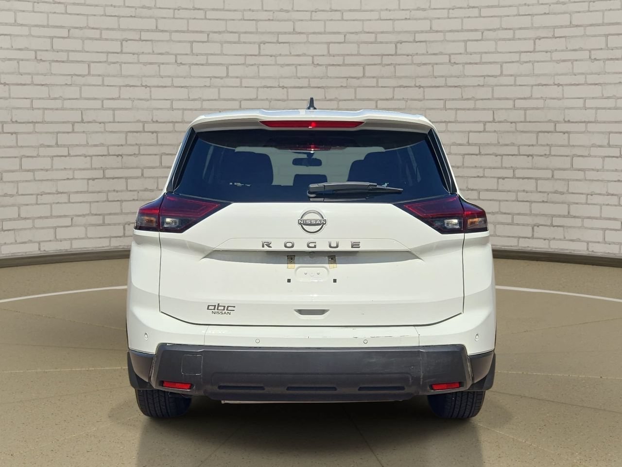 Used 2025 Nissan Rogue S FWD image 6