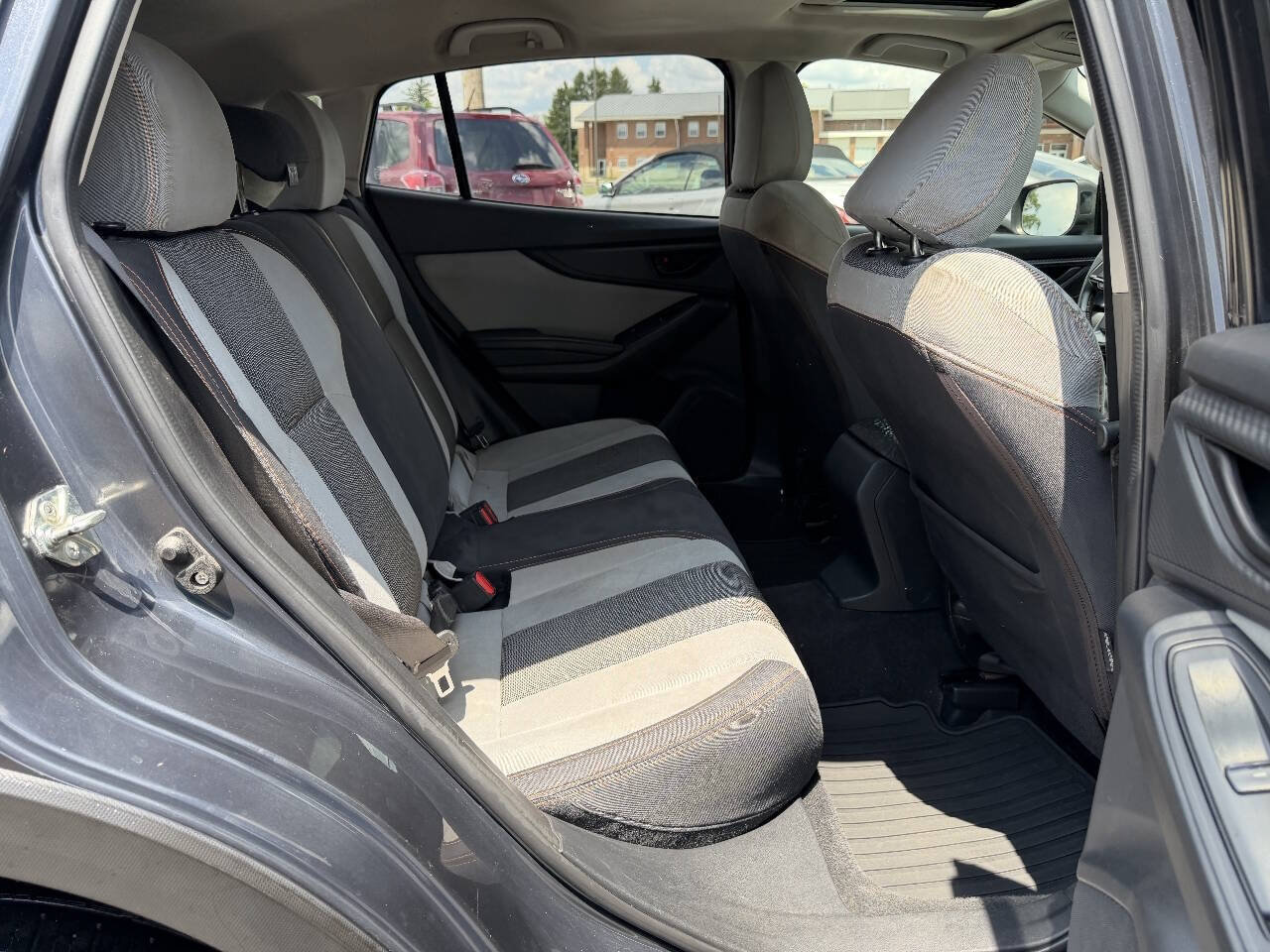 Used 2018 Subaru Crosstrek 2.0i Premium AWD/4WD image 17