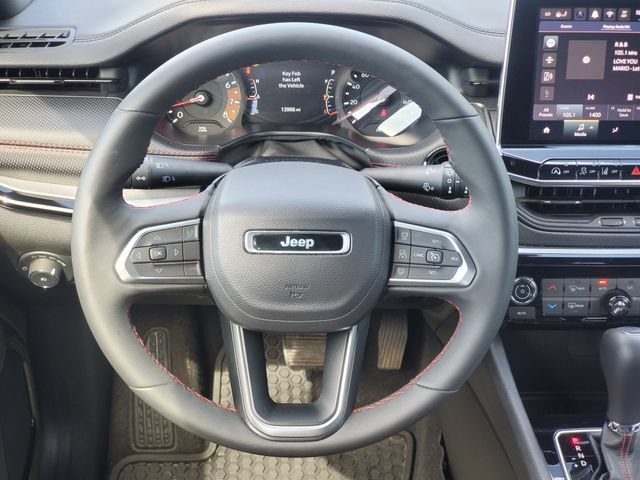 Used 2026 Jeep Compass Trailhawk AWD/4WD image 26