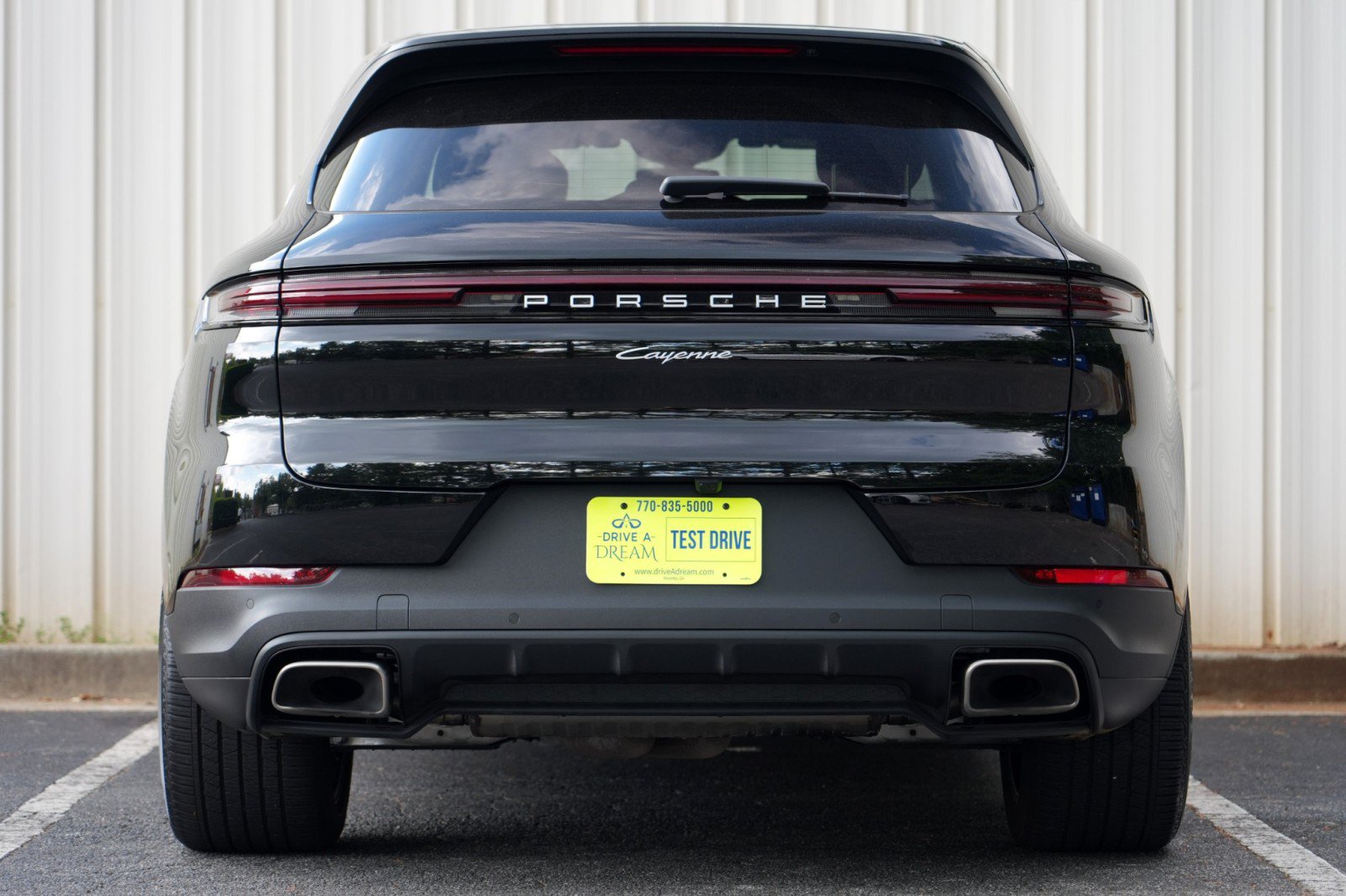 Used 2024 Porsche Cayenne AWD/4WD image 11