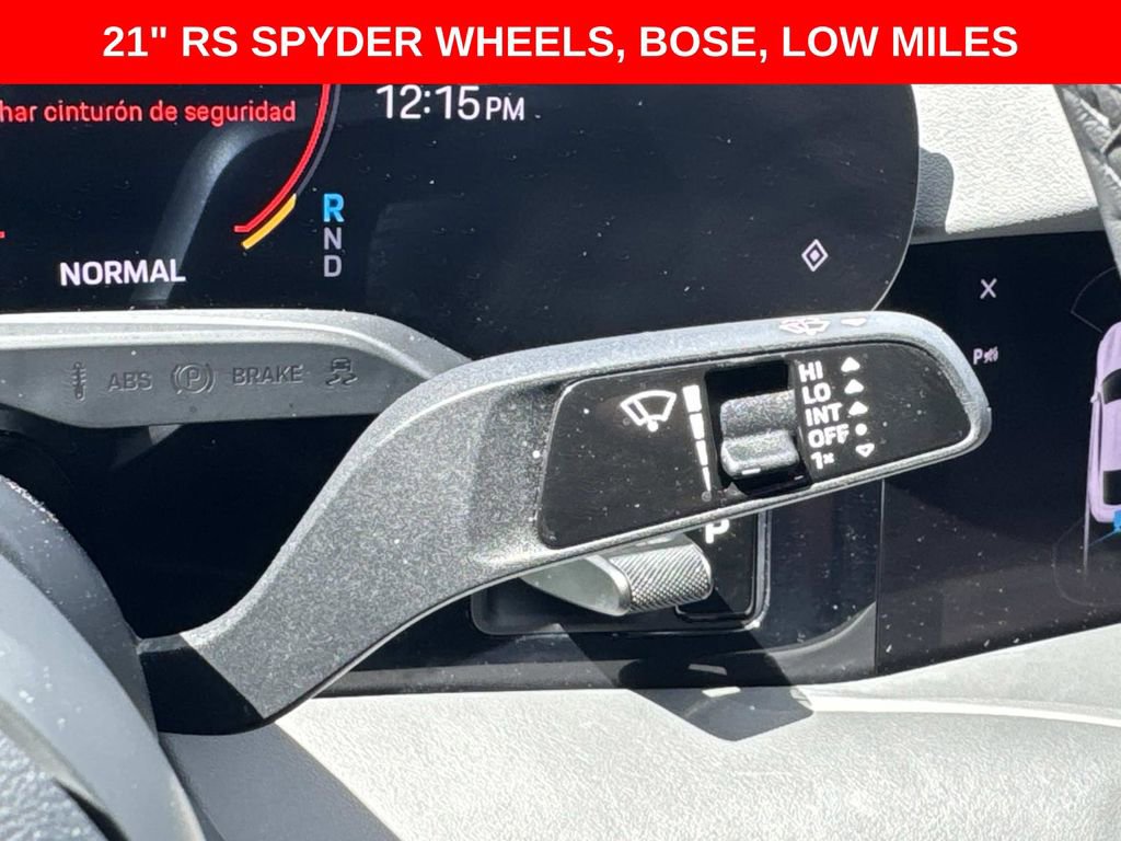 Used 2023 Porsche Taycan image 26