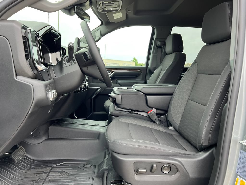 New 2026 GMC Sierra 2500 SLE w/ SLE Value Package; AWD/4WD image 4